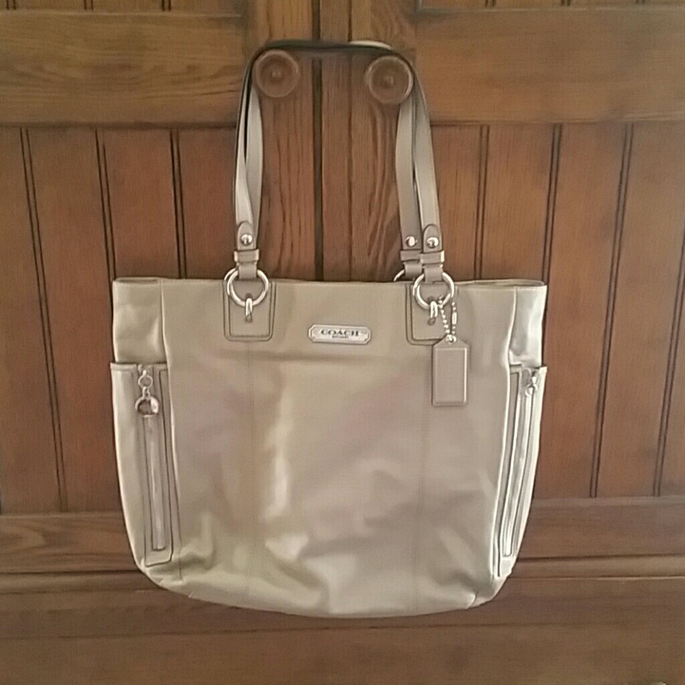 Coach Gallery Leather Tote